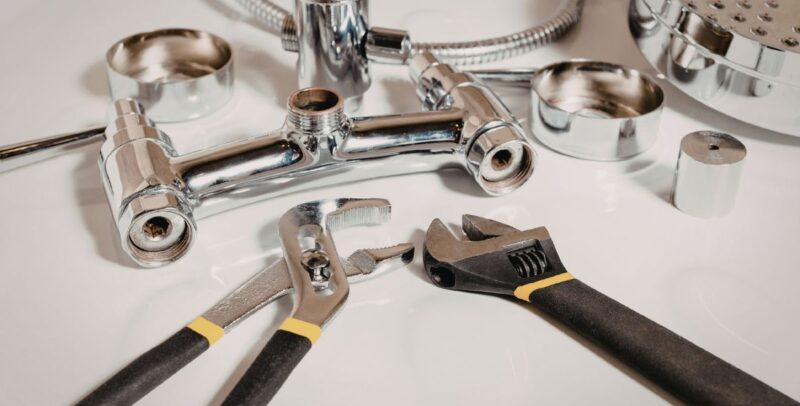 Elementy hydrauliczne